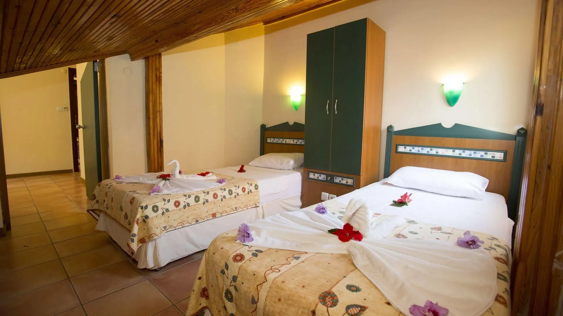 Katre Hotel Олудениз 4*,